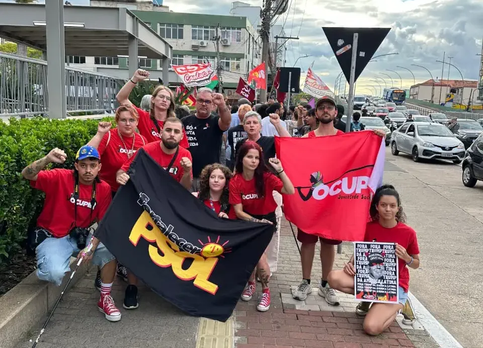 Ato em Frente à Embaixada dos EUA  em Poa repudia ataques à Venezuela
